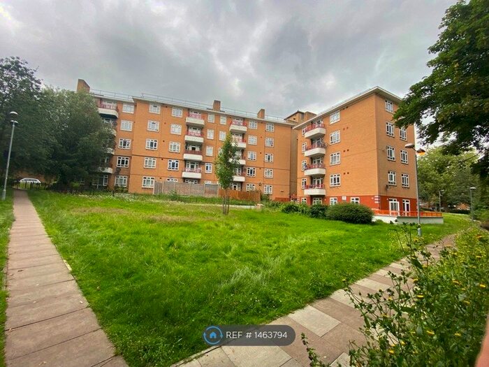 Studio To Rent In Holderness House, London, SE5