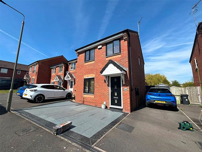 3 Bedroom Semi-Detached House For Sale In Carnation Road, Shirebrook, Mansfield, Derbyshire, NG20