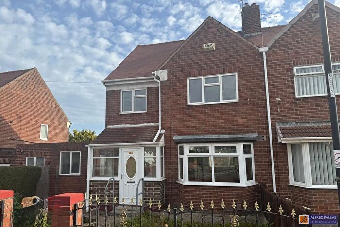 3 Bedroom Semi-Detached House For Sale In Langhurst, Ryhope, SR2