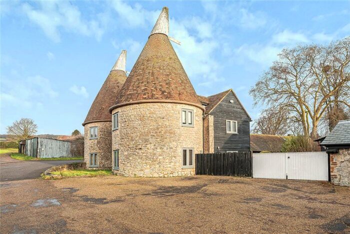 4 Bedroom End Of Terrace House To Rent In The Green, West Peckham, Maidstone, Kent, ME18