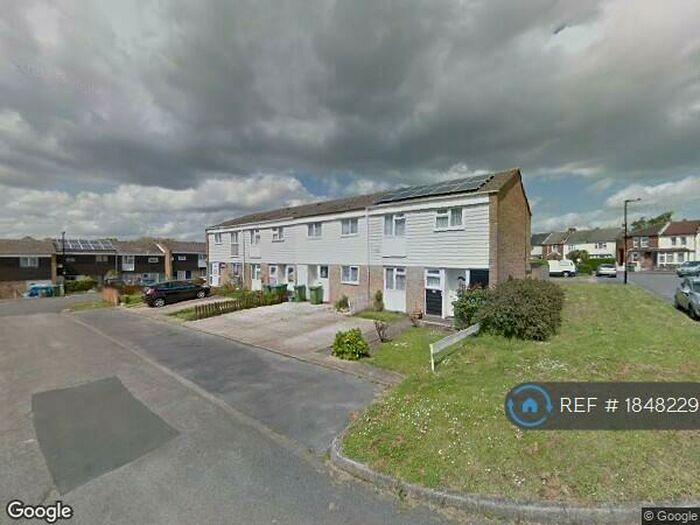 3 Bedroom Terraced House To Rent In Close, Southampton, SO19