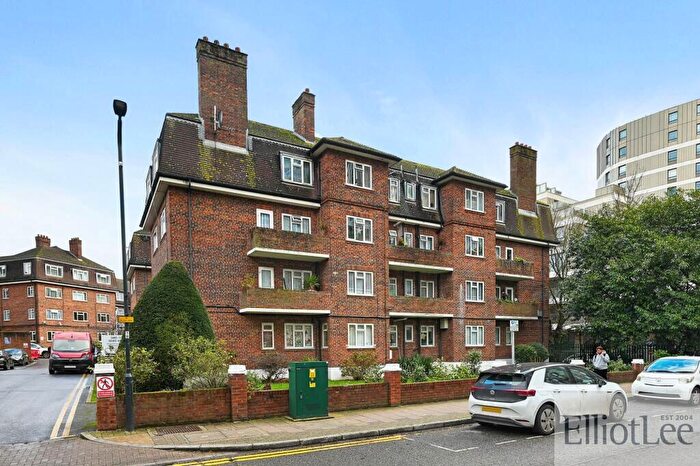 2 Bedroom Apartment For Sale In North End Road, Wembley, Middlesex, HA9