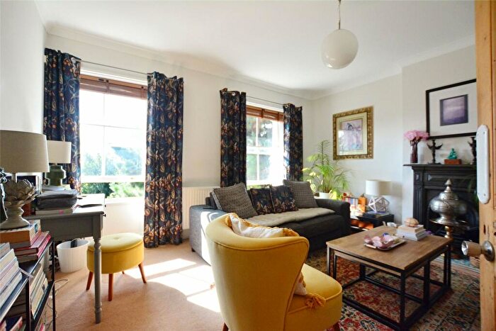 3 Bedroom Apartment To Rent In Vanbrugh Park, Blackheath, London, SE3