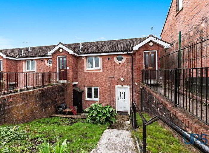 1 Bedroom Apartment / Flats For Sale In Apt, Lenadoon Avenue, Belfast, BT11