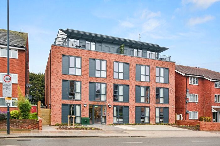 Studio To Rent In Kenton Road, Harrow, HA3