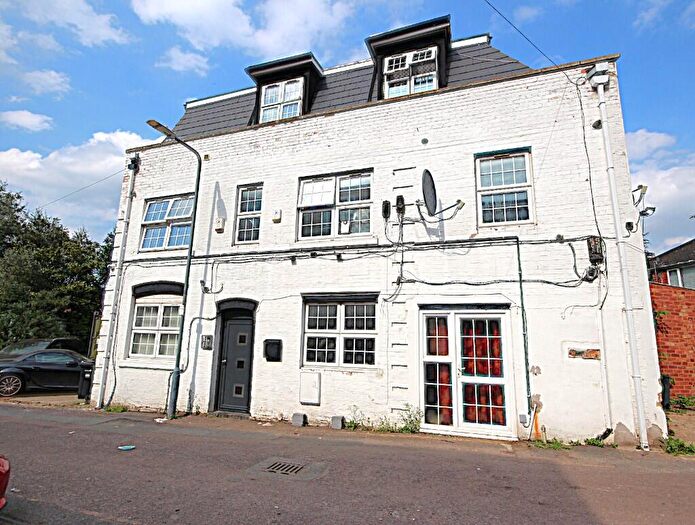 Studio To Rent In Wellington Passage, London, E11