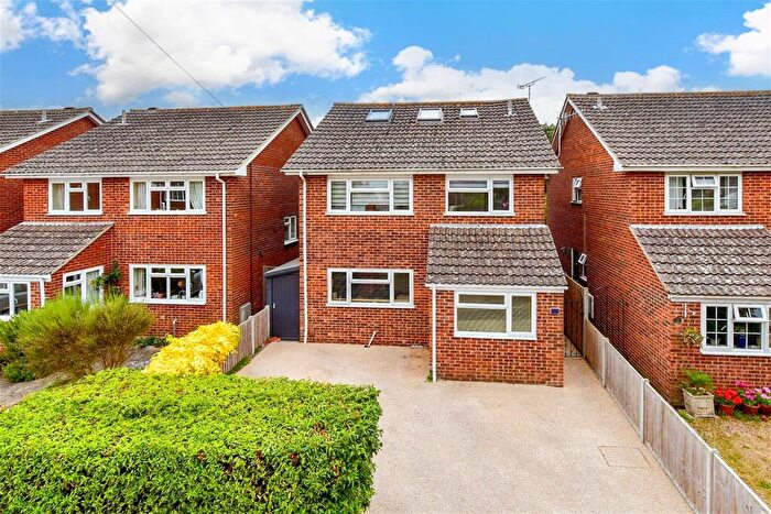 5 Bedroom Detached House For Sale In Rumbolds Close, Chichester, West Sussex, PO19