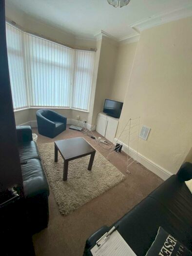 4 Bedroom Terraced House To Rent In Whitby Road, Fallowfield, M14