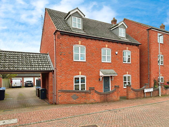 6 Bedroom Detached House For Sale In Hawthorne Road, Coalville, LE67