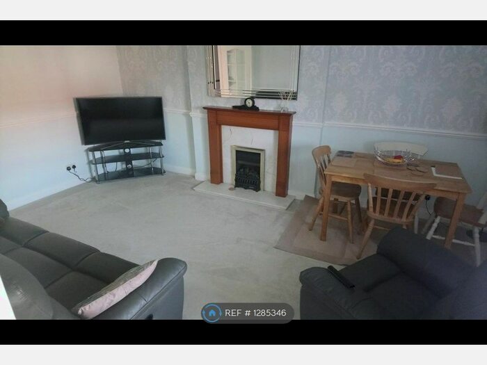 2 Bedroom Flat To Rent In Minster Avenue, Beverley HU17