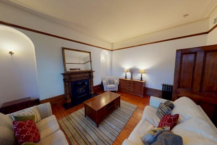 2 Bedroom Flat To Rent In Broomhill Road, Holburn, Aberdeen, AB10