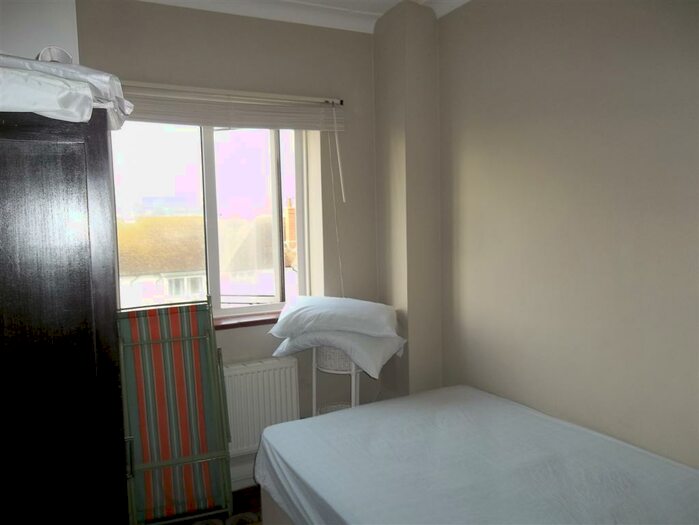 2 Bedroom Flat To Rent In Marine View, Saltdean, BN2