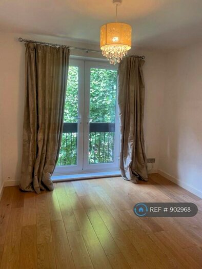 2 Bedroom Flat To Rent In Sydenham Hill, London, SE26