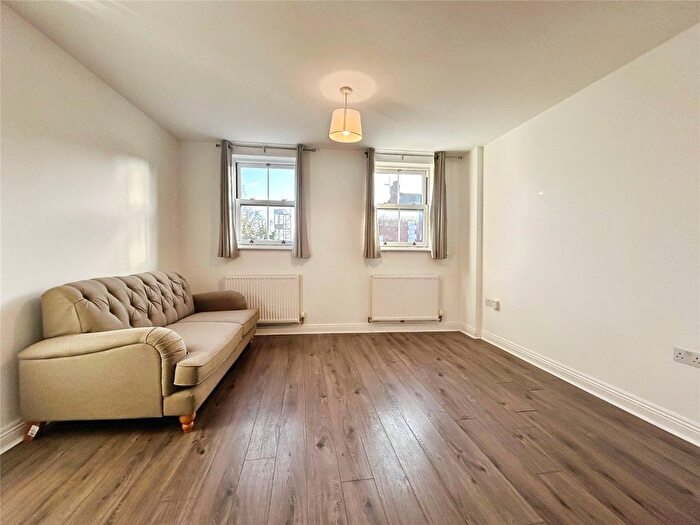 1 Bedroom Flat To Rent In High Street, Egham, Surrey, TW20