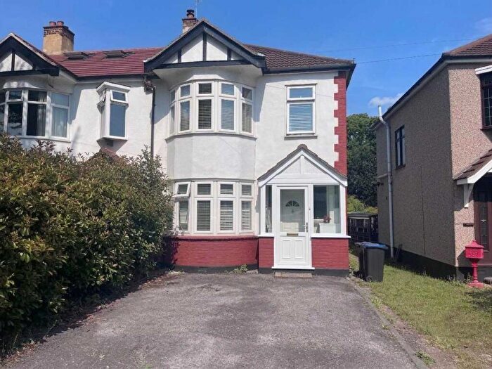 3 Bedroom Semi-Detached House To Rent In Westcliff On Sea, SS0