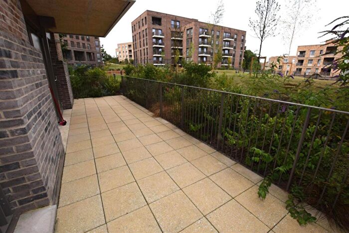 1 Bedroom Flat To Rent In Ridgeway View, London, NW7