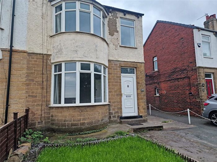 3 Bedroom Semi-Detached House To Rent In Ravensthorpe Road, Dewsbury, West Yorkshire, WF12