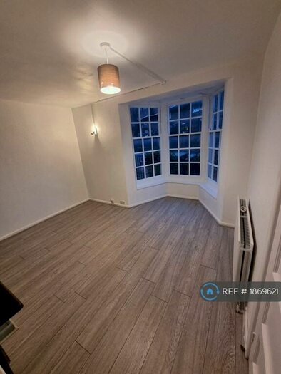 1 Bedroom Flat To Rent In Black Prince Road, London, SE11