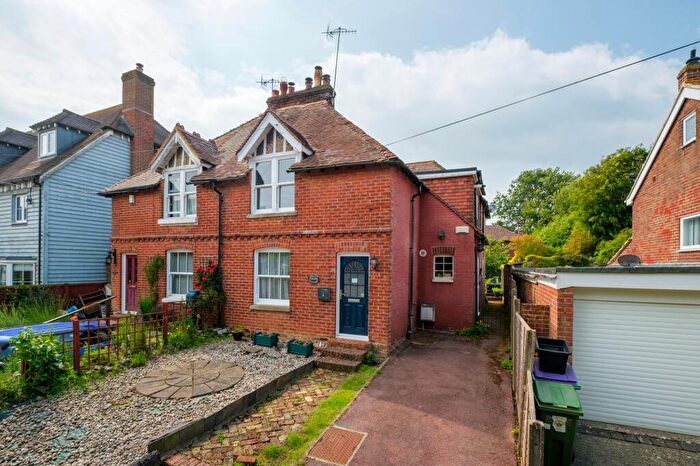 4 Bedroom Semi-Detached House For Sale In North Lyminge Lane, Lyminge, CT18