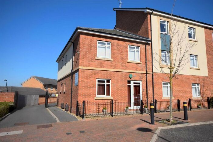 2 Bedroom Flat To Rent In Redwood Avenue, South Shields, NE34
