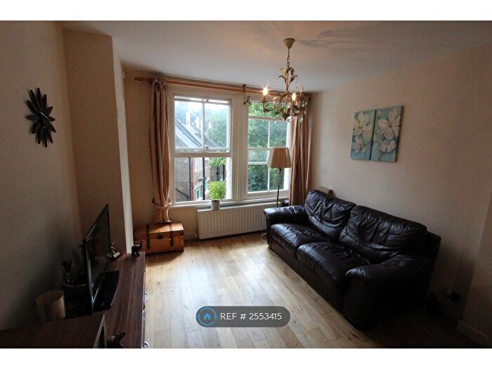 1 Bedroom Flat To Rent In Sinclair Gardens, London, W14