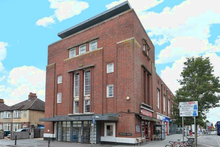 2 Bedroom Apartment To Rent In Holyoake Road, Headington, OX3