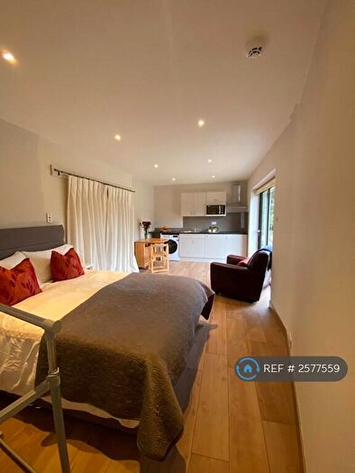 Studio To Rent In Pine Road, Woking, GU22