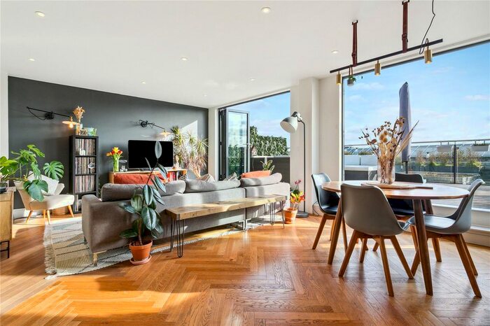 2 Bedroom Flat To Rent In Atalanta Street, Hunts Paper Factory, London, SW6