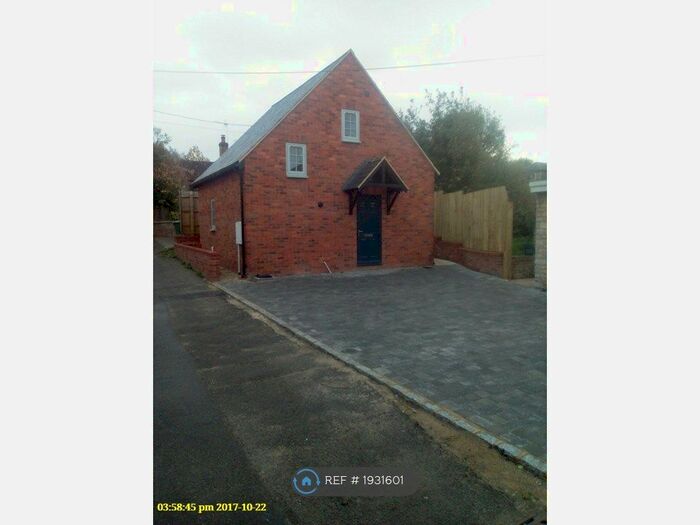 1 Bedroom Detached House To Rent In Cross Lane, Buckingham, MK18