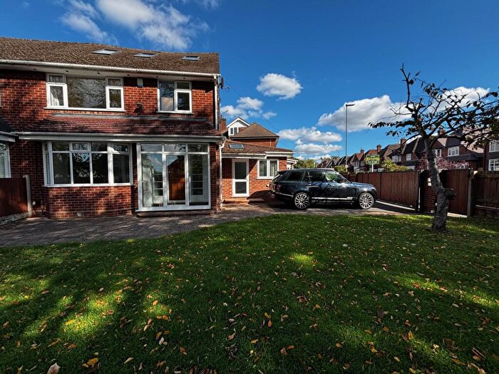 4 Bedroom Semi-Detached House To Rent In St Peters Road, Harborne, B17