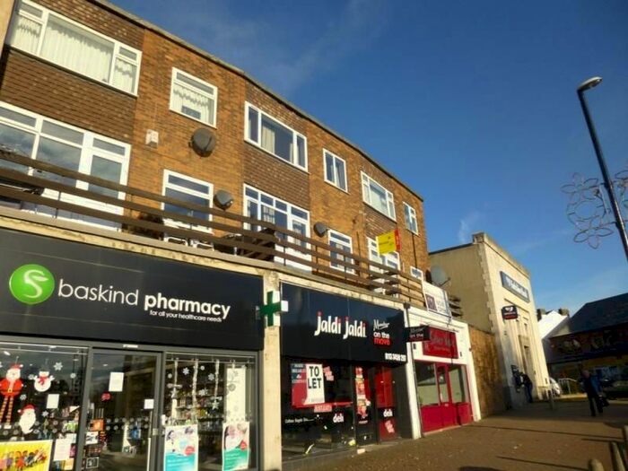 3 Bedroom Flat To Rent In Pelham Place, Chapel Allerton, LS7