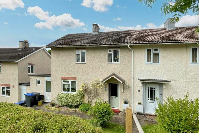 3 Bedroom Semi-Detached House For Sale In Salisbury, SP2
