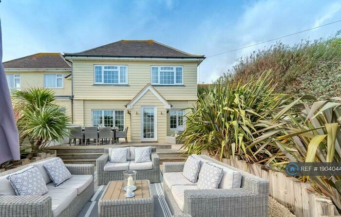 4 Bedroom Semi-Detached House To Rent In South Strand, East Preston, Littlehampton, BN16