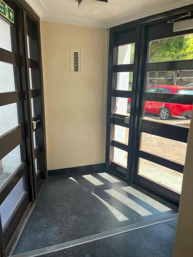 4 Bedroom Flat To Rent In Abercrombie House, White City Estate, London, W12