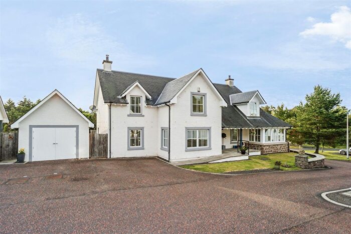 5 Bedroom Detached House For Sale In Strathallan Bank, Forgandenny, PH2