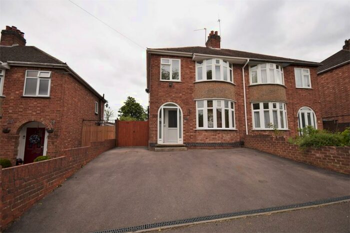 3 Bedroom Semi-Detached House To Rent In Belmont Road, Rugby, CV22