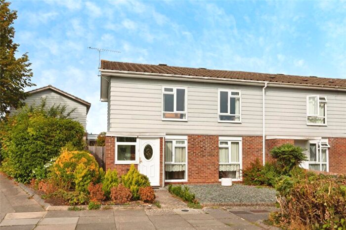 3 Bedroom End Of Terrace House For Sale In Dover Close, Basingstoke, Hampshire, RG23