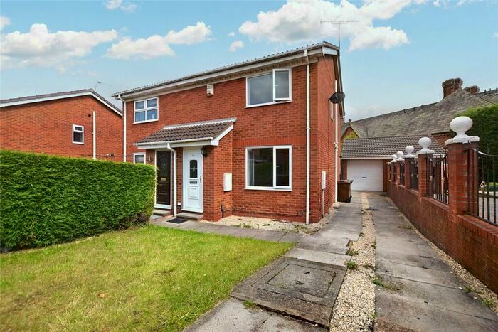 3 Bedroom Semi-Detached House To Rent In Thornhill Croft, Wortley, Leeds, LS12