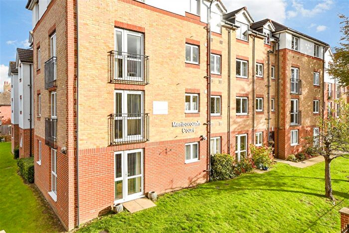 1 Bedroom Flat For Sale In Cranley Gardens, Wallington, Surrey, SM6
