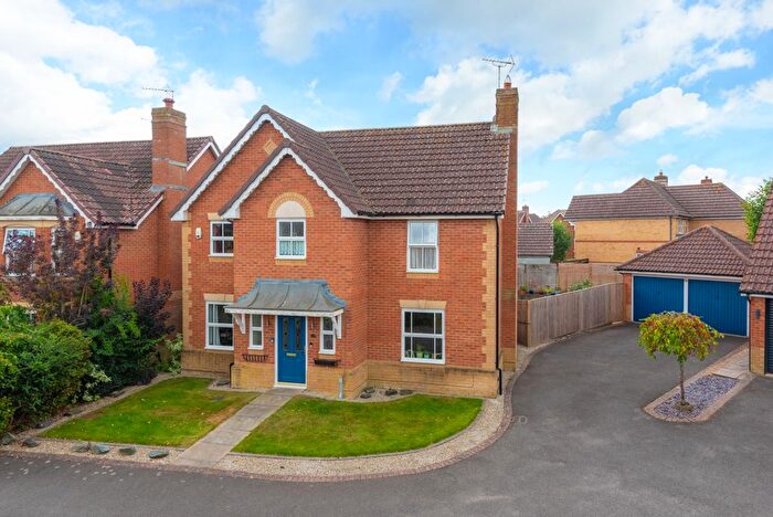 4 Bedroom Detached House For Sale In Muscovy Road, Kennington, TN25
