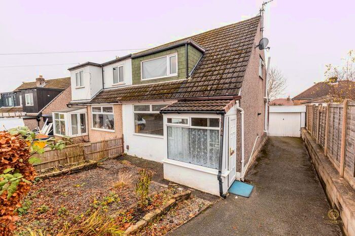 2 Bedroom Semi-Detached House To Rent In Dunster Avenue, Oswaldtwistle, BB5