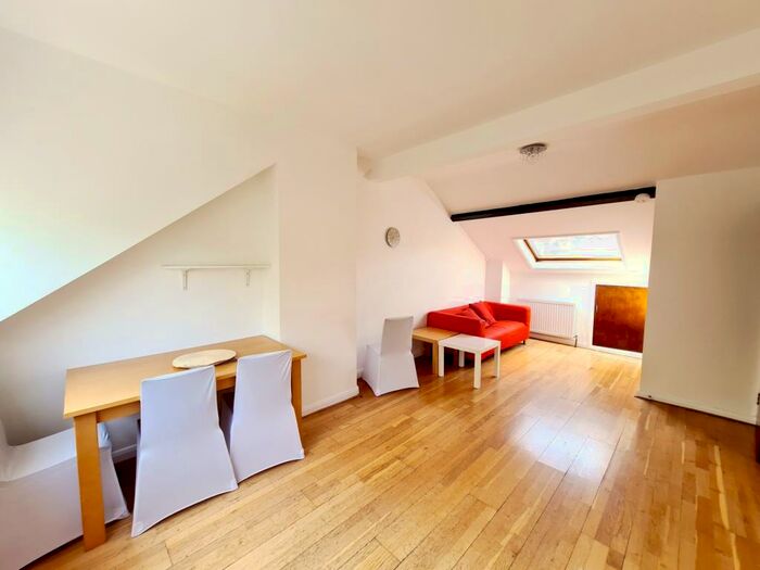 2 Bedroom Flat To Rent In Woodland Rise, Muswell Hill, N10