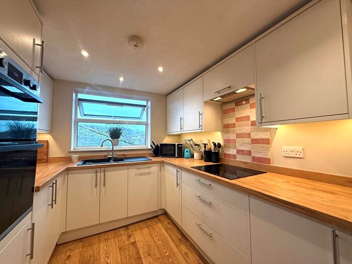3 Bedroom Apartment For Sale In Coopers Court, High Street, EX17