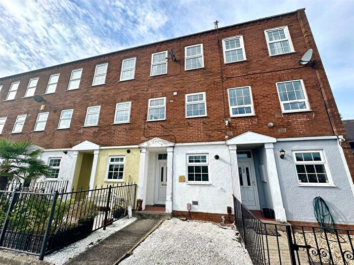 2 Bedroom Terraced House For Sale In Wentworth Street, Wakefield, West Yorkshire, WF1