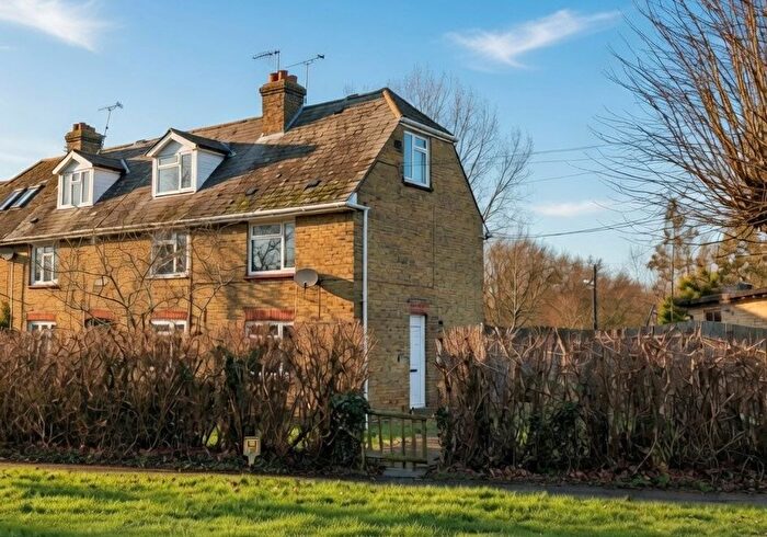 3 Bedroom End Terrace House For Sale In Poplar View, Boughton-Under-Blean, Faversham, Kent, ME13