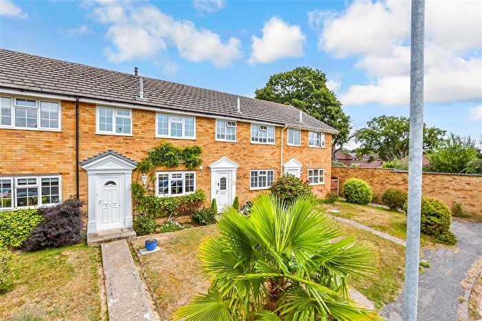 3 Bedroom Terraced House For Sale In Hunters Way, Uckfield, East Sussex, TN22