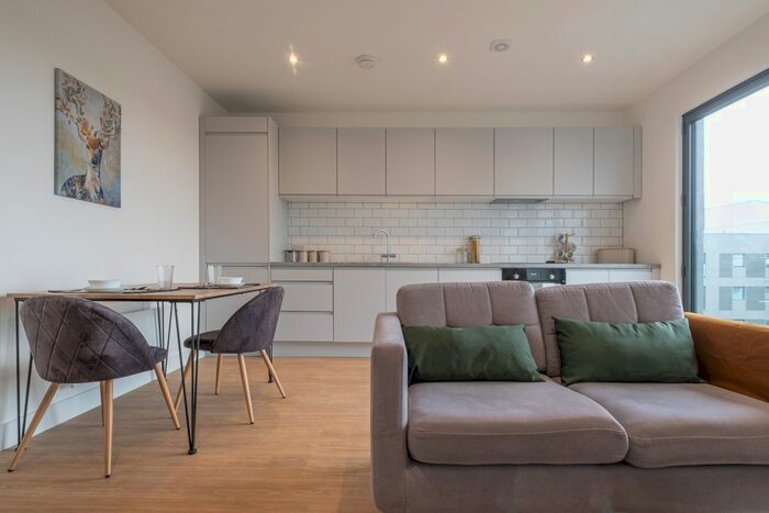 2 Bedroom Flat To Rent In Regent Centre, Newcastle Upon Tyne, NE3