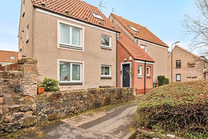 2 Bedroom Flat For Sale In Regent Square, Linlithgow, EH49