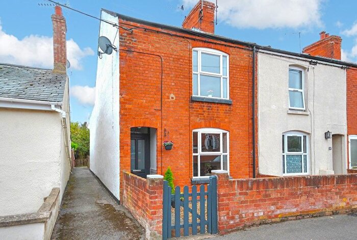 3 Bedroom End Of Terrace House For Sale In Eastfield Road, Wollaston, Wellingborough, Northamptonshire, NN29