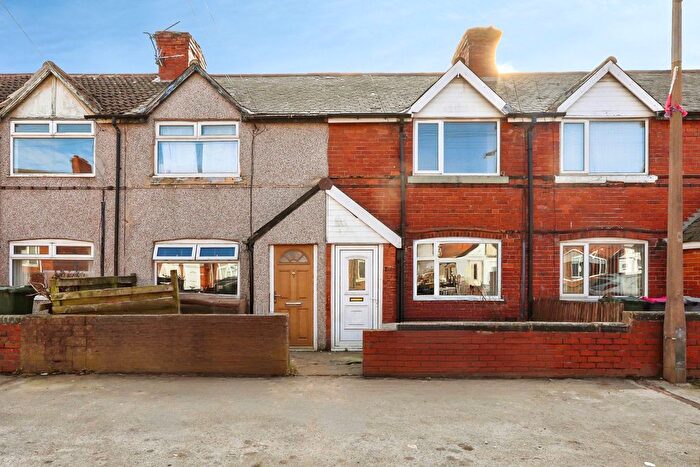3 Bedroom Terraced House For Sale In Leicester Road, Dinnington, Sheffield, South Yorkshire, S25